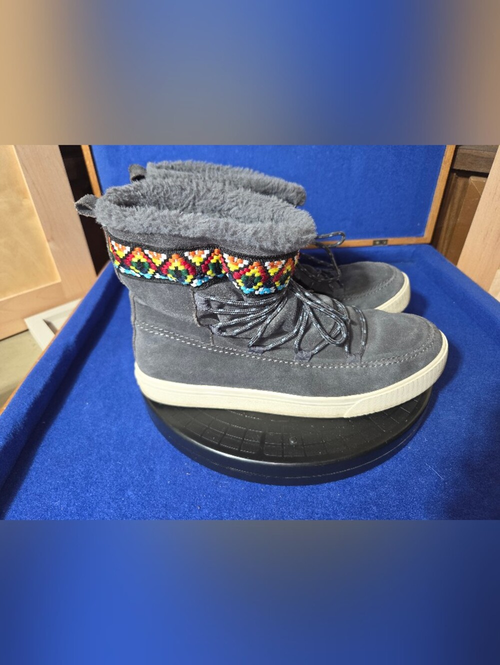 TOMS Alpine Gray Suede Faux-Fur Ankle Boots w/Multicolor Beaded Trim, Sz. 10-US